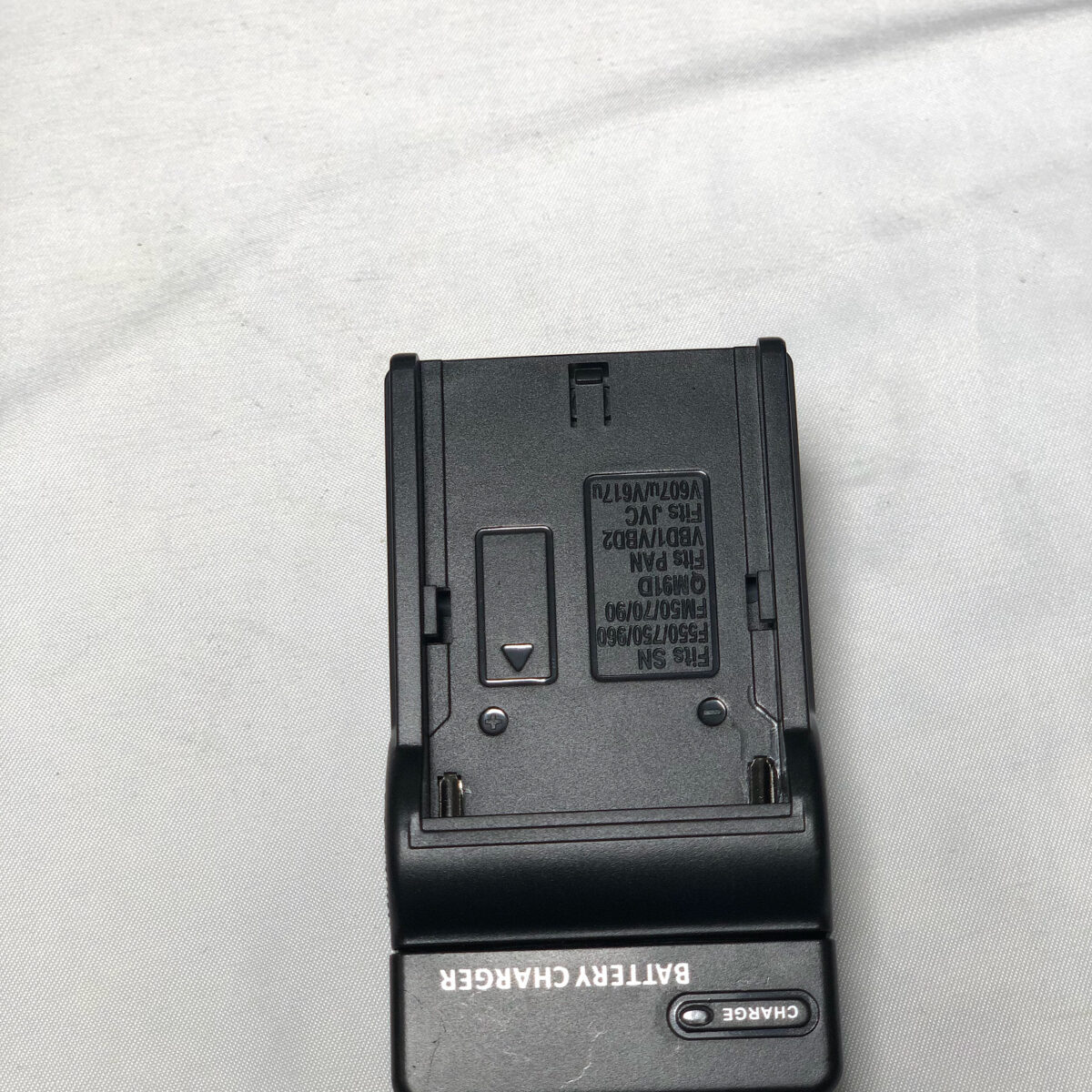 نور ثابت ال ای دی  مدل 600 PRO