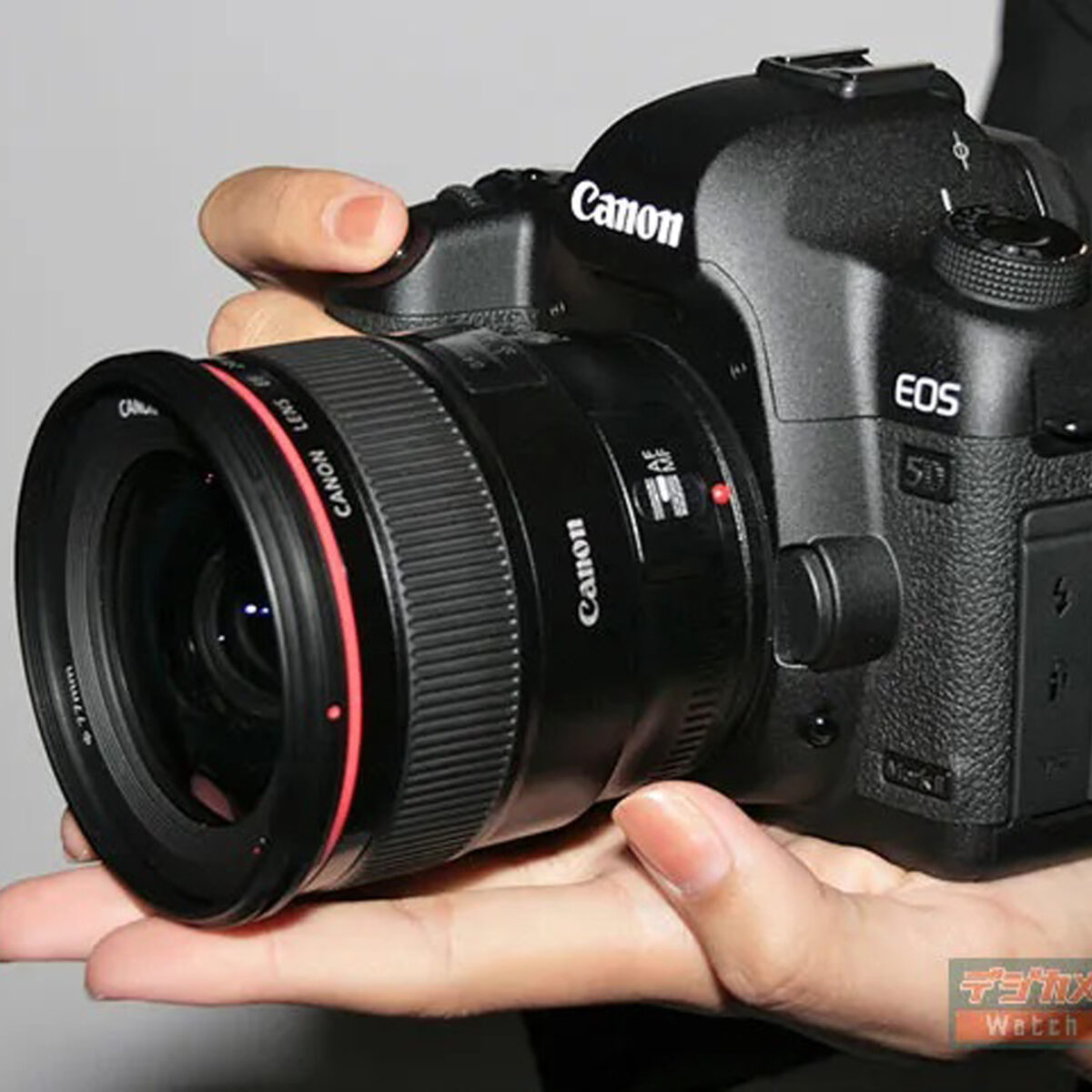 لنز دوربین کانن مدل Canon EF 24mm f/1.4L II USM